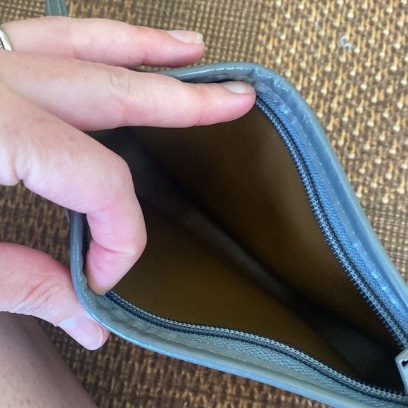 Pierre Cardin purse - Picture 6 of 6